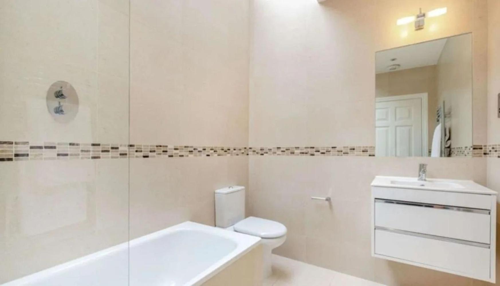 Chic 1 Bdr In Mayfair Apartment